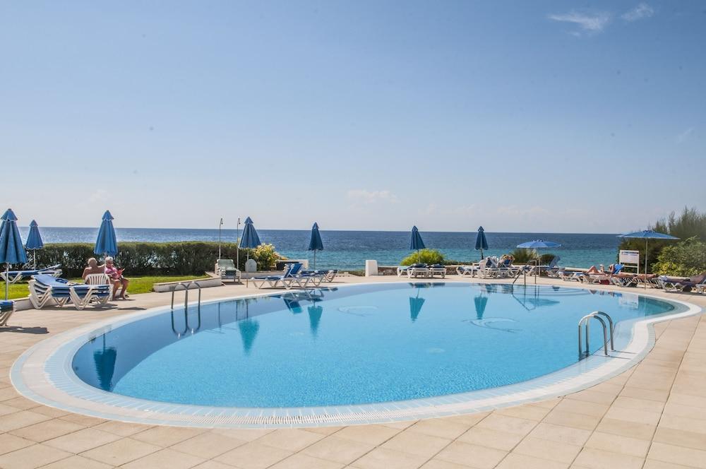 Apartamentos Vistamar Santo Tomás Екстериор снимка