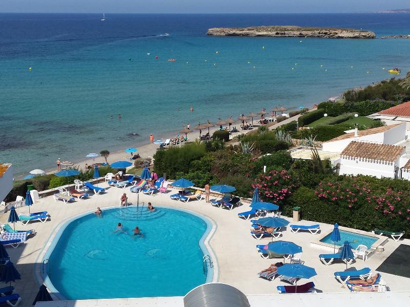 Apartamentos Vistamar Santo Tomás Екстериор снимка