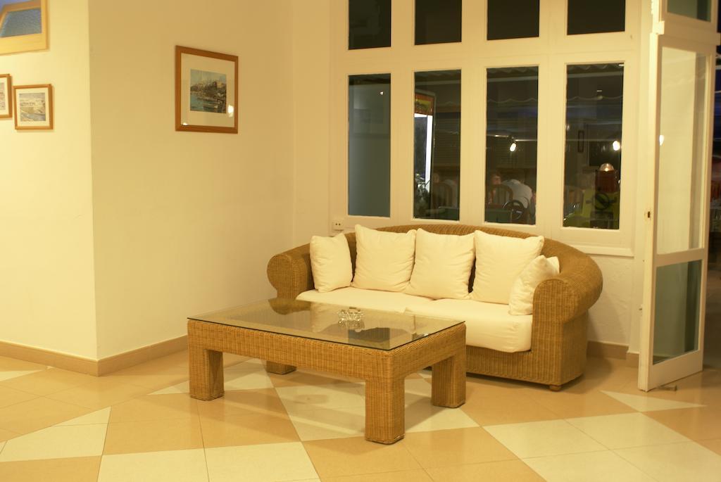 Apartamentos Vistamar Santo Tomás Екстериор снимка