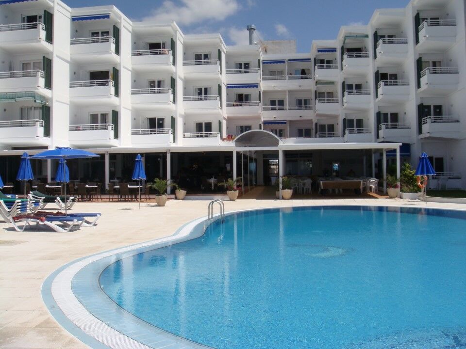 Apartamentos Vistamar Santo Tomás Екстериор снимка
